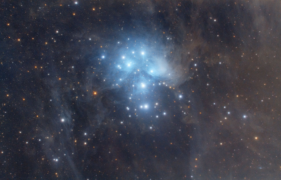 M45：昴宿星团